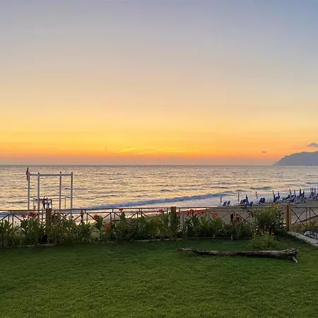 Gordis Absolute Beachfront Apartment & Studio Agios Gordios (Corfu)