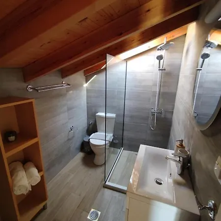 Lägenhet Gordis Absolute Beachfront Apartment & Studio